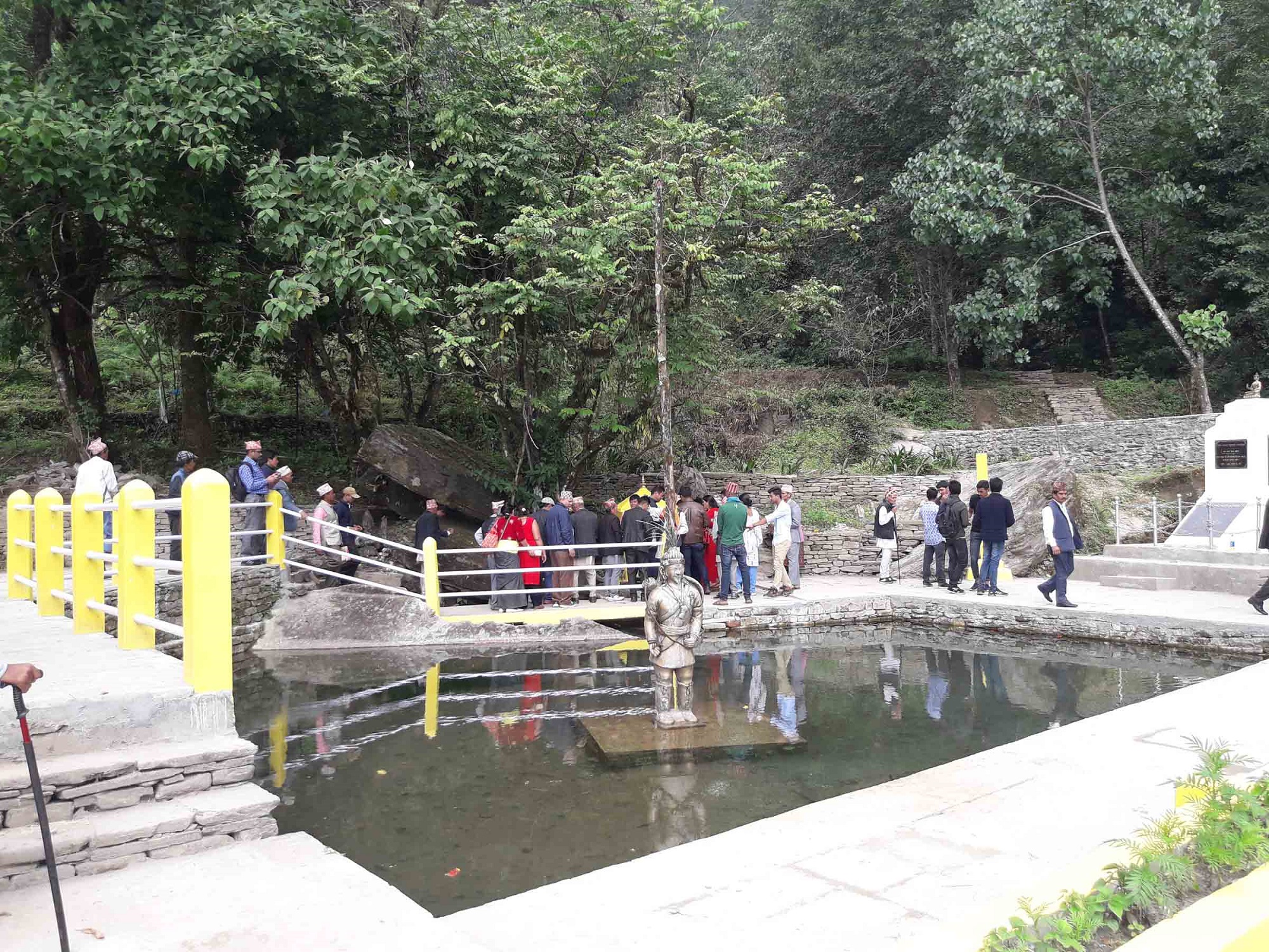 जनविश्वासले जोगिएको माछा, पर्यटकको आकर्षण केन्द्र