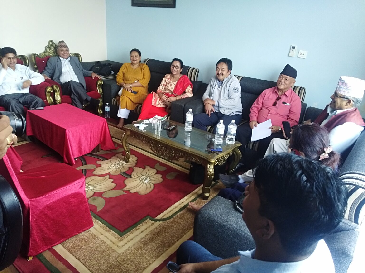 माधव समूहका सांसदहरूले चार दिनमा होटेल छाडे, बुधबार निर्वाचन आयोग जाने