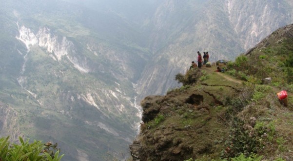 पाँचथरमा भीरबाट लडेर पद्मबको  मृत्यु