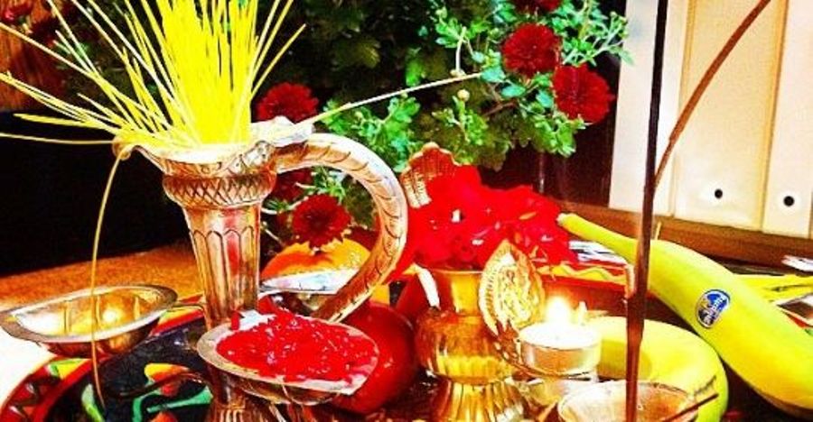 दसैंमा टीका लगाउँदा जप्ने मन्त्रको अर्थ के हो ? जानौं