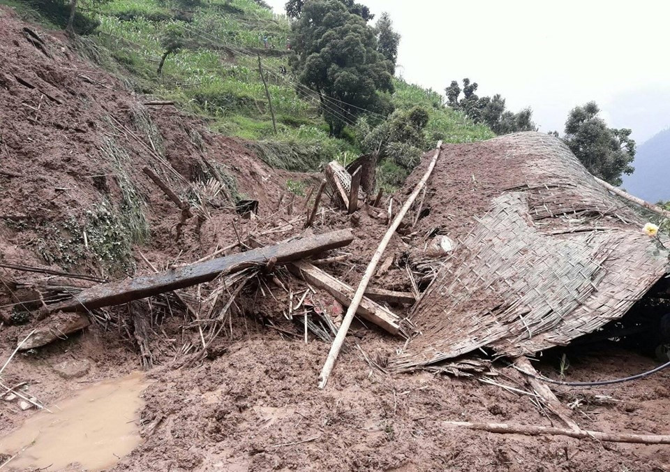 पहिरोमा परी आजै मात्र ९ जनाको मृत्यु