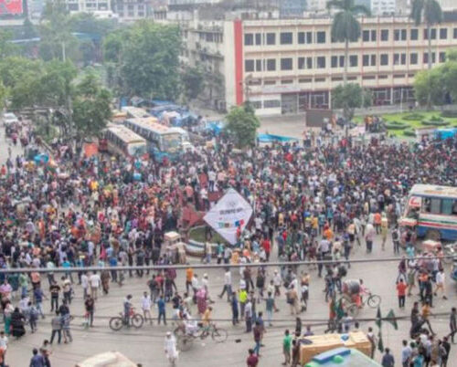 बङ्गलादेशमा अध्ययनरत १७ जना विद्यार्थीलाई आज काठमाडौँ ल्याईदै