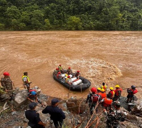 त्रिशूलीमा दुई बस बेपत्ता भएको ७ दिन पुरा, आज पनि बिहानैदेखि खोजी कार्य जारी