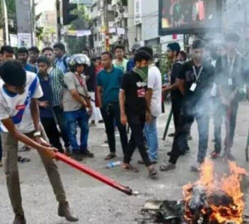 बंगलादेशमा आन्दोलनका क्रममा मृत्यु हुनेको संख्या ३५ पुग्यो, देशभर कर्फ्यु आदेश जारी
