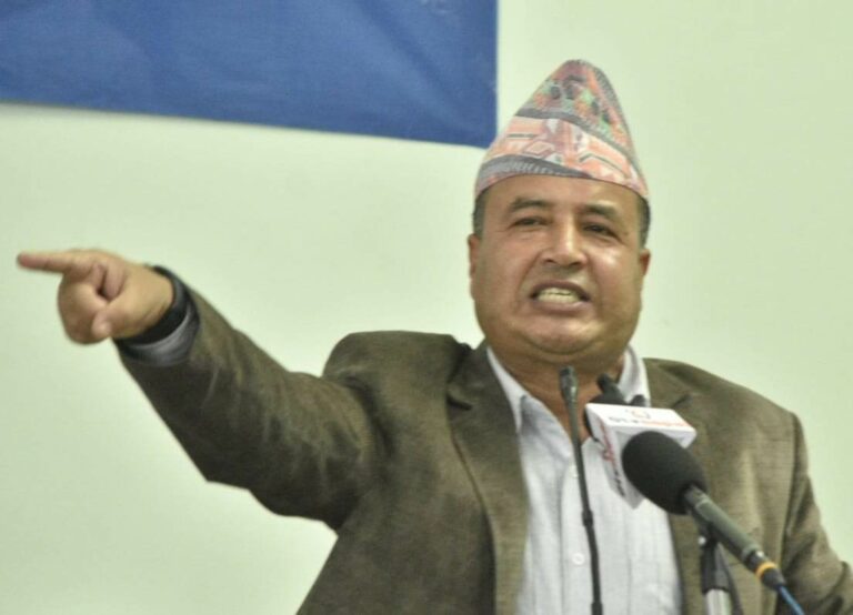 नैतिकताको आधारमा राजीनामा दिन प्रचण्डलाई महेश बस्नेतको सुझाव