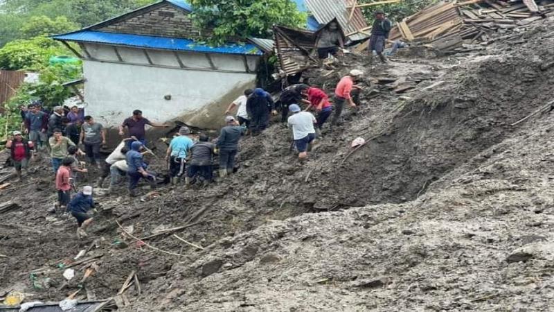 पहिरोमा पुरिएर स्याङ्जामा तीनजनाको मृत्यु