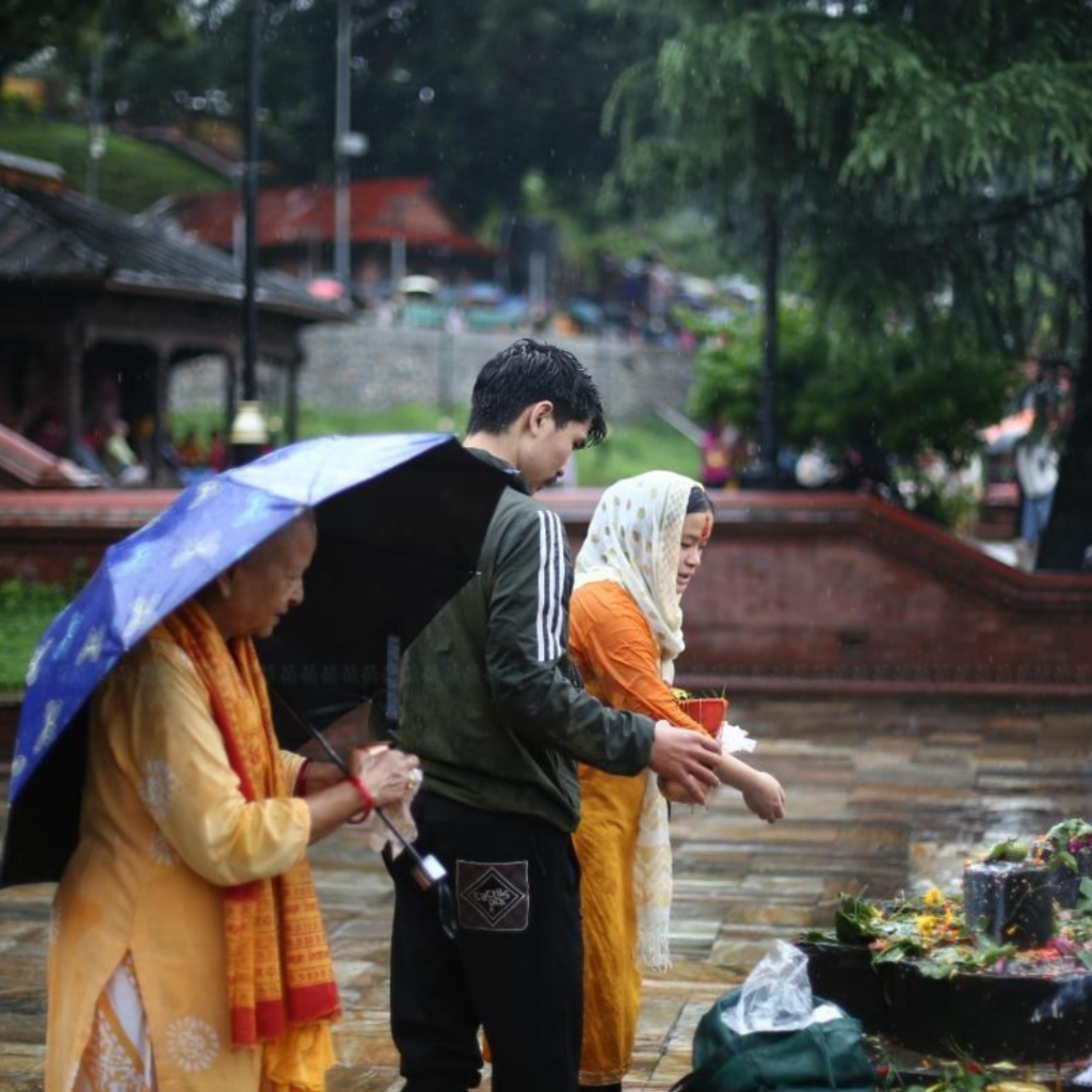 sombar at pasupatinath