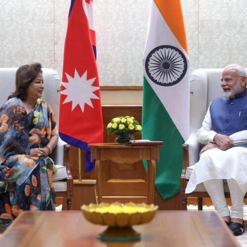 परराष्ट्रमन्त्री राणाद्वारा भारतीय प्रधानमन्त्री नरेन्द्र मोदीसँग शिष्टाचार भेट
