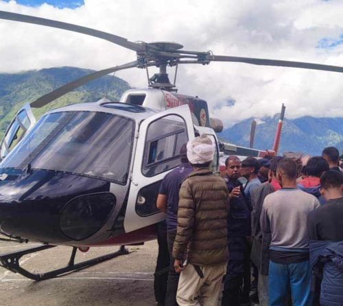 चंखेलीमा जिप दुर्घटनाका घाइतेको हेलिकप्टरबाट उद्वार