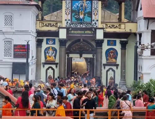 आज साउन महिनाको अन्तिम सोमबार, देशभरका शिवालयमा बिहानैदेखि भक्तजनको घुइँचो