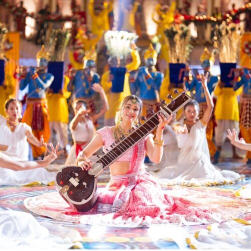 ‘ह्रस्व-दीर्घ’ को प्रदर्शन स्थगित