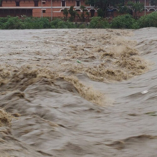 उपत्यकाका नदीले सतर्कता तह पार गरे, सावधानी अपनाउन अनुरोध