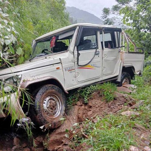 सल्यानमा बोलेरो  जिप दुर्घटना हुँदा ५ जना घाइते