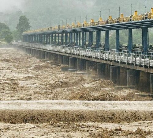 बाढीपहिरोमा मृत्यु भएकाको परिवारलाई कोशी सरकारको १ लाख राहत