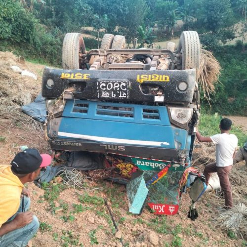 सल्यानमा मिनी ट्रक दुर्घटना : तीनको मृत्यु, आठ जना घाइते