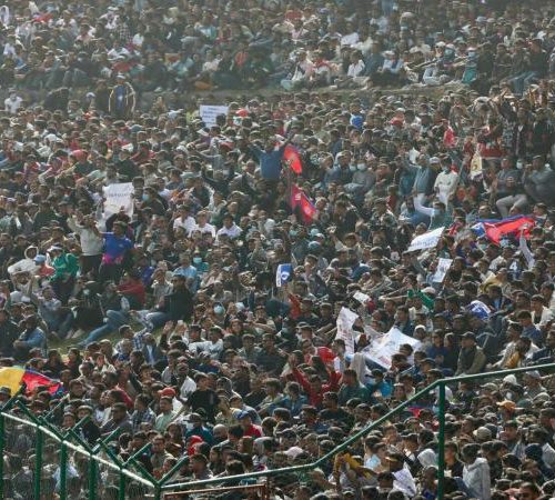 त्रिवि क्रिकेट मैदानमा भीडमा च्यापिँदा दुई प्रहरीसहित सात घाइते