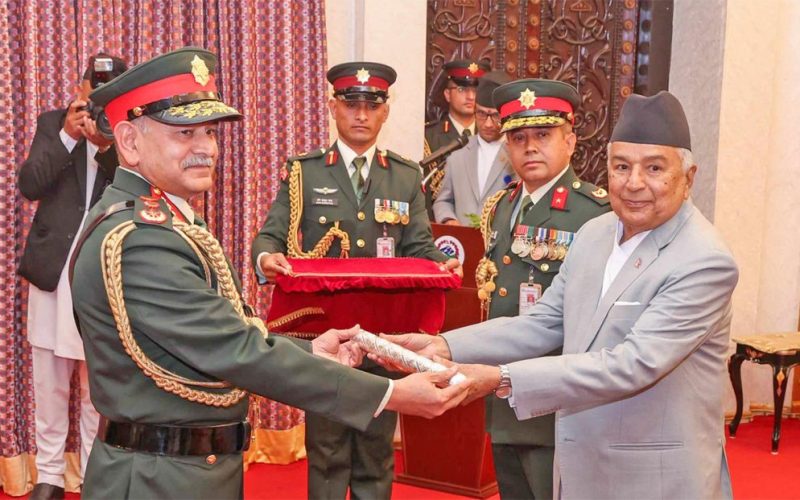 Rastrapati Ramchandra Poudel provides Insania to the Upendra Dwebedi 1024x621 1
