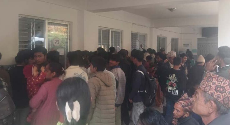 prashasan bhid Rukum Raju