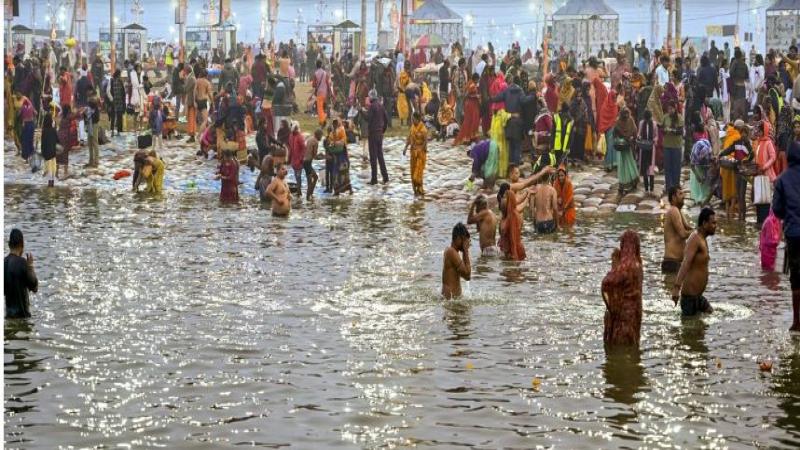 महाकुम्भ सुरु, १ करोड भक्तजन पुग्ने