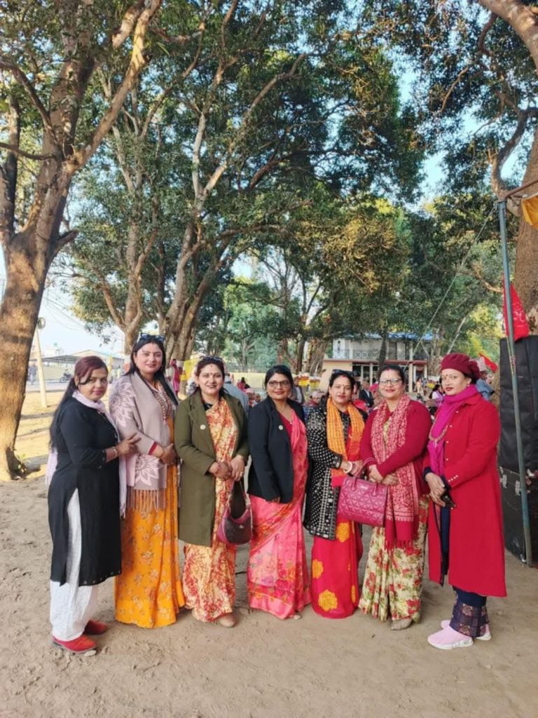 विश्व हिन्दू महासंघ नेपाल चितवनद्धारा आयोजित धार्मिकसभा सम्पन्न (फोटो फिचर ) 34 34