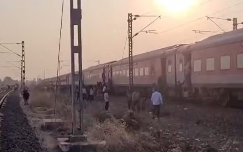 भारतमा रेल दुर्घटना : मृतकको संख्या १३ पुग्यो, ४ नेपालीको सनाखत
