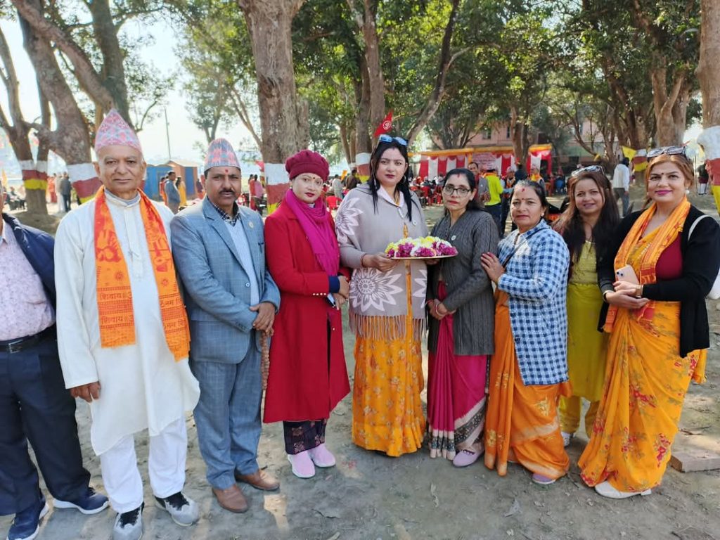 विश्व हिन्दू महासंघ नेपाल चितवनद्धारा आयोजित धार्मिकसभा सम्पन्न (फोटो फिचर ) 13 6 2