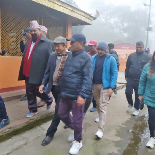 प्रचण्डले गरे देवघाटमा योगी नरहरिनाथको तपस्थली अवलोकन