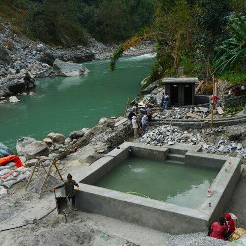 म्याग्दीको सिंगा तातोपानी कुण्डको क्षमता विस्तार, नयाँ स्नानस्थल निर्माण अन्तिम चरणमा