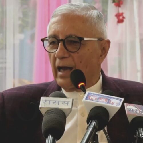 शेखरको टिप्पणीः केपी ओलीको सुशासन घुस दिनेलाई समात्ने र लिनेलाई छोडिदिने रहेछ