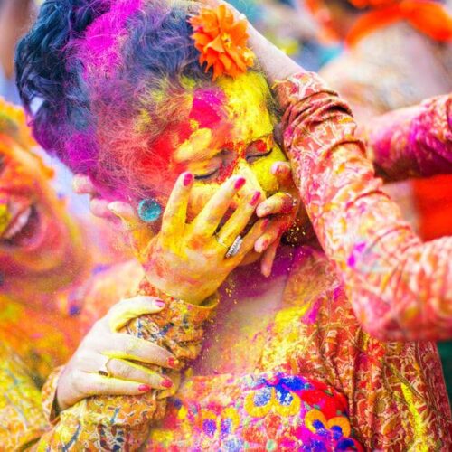 फागु पर्व धुमधामसँग मनाइँदै, काठमाडौंसहित पहाडी क्षेत्रमा हर्षोल्लास