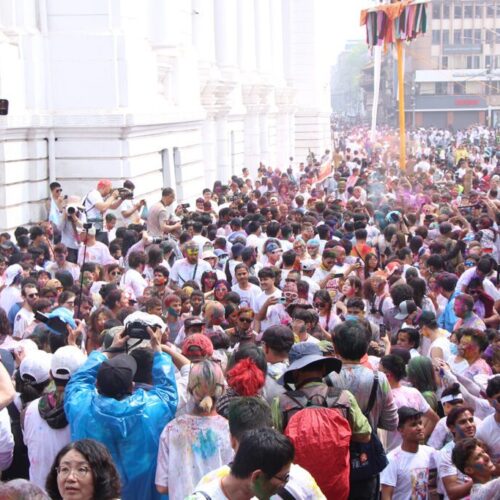 वसन्तपुरमा उत्साहपूर्वक मनाइयो होली पर्व (फोटोफिचर)