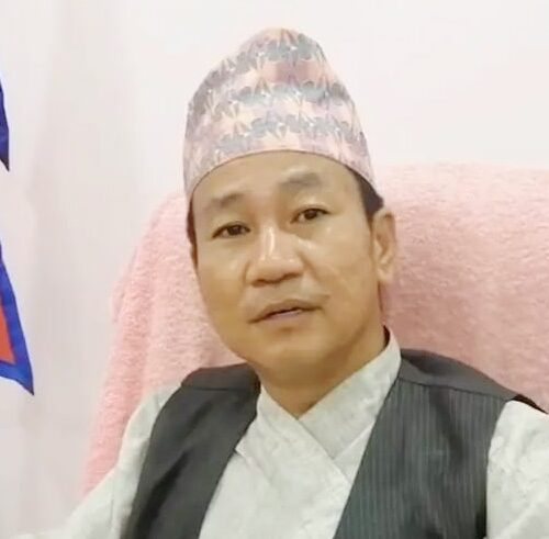 हर्क साम्पाङसहित तीन जनाविरुद्ध उजुरी