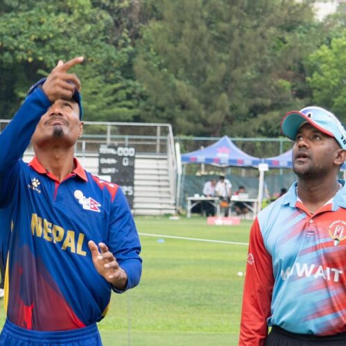 कुवेतविरुद्ध पहिले बलिङ गर्दै नेपाल
