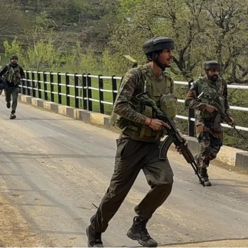 कश्मिरमा पर्यटकमाथि हमला, २० भन्दा बढीको मृत्यु