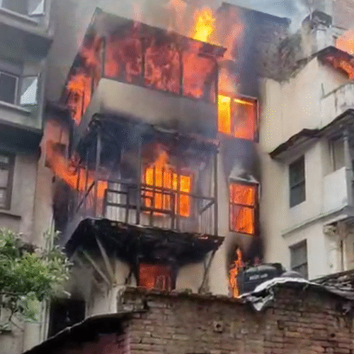 ग्यास चुहिएर मखनटोलमा आगलागी, एक जनाको मृत्यु