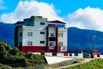 एसईईमा उत्कृष्ट अंक ल्याउने विद्यार्थीलाई एक/एक लाख