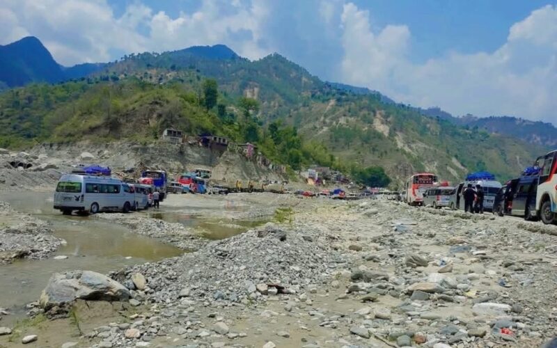 बीपी राजमार्ग खोलियो, बाढीबाट प्रभावित डाइभर्सन मर्मत पश्चात सडक सञ्चालनमा