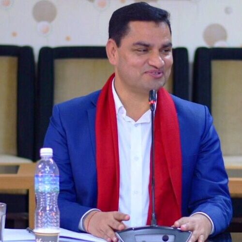 स्वास्थ्य बिमा कार्यक्रम : जनताको हितमा सरकारको कडा अडान