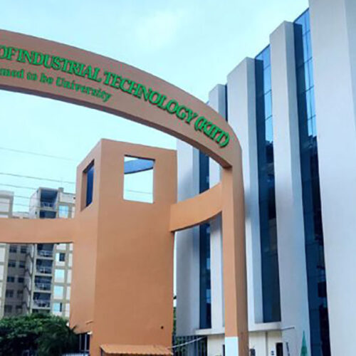 ‘केआईआईटी विश्वविद्यालयमा एनओसी बन्द गरियोस्’ — सांसदहरूको सरकारलाई माग