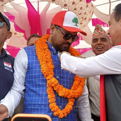 रास्वपाका जिल्ला सभापति ठकुरी नेपाली कांग्रेसमा प्रवेश