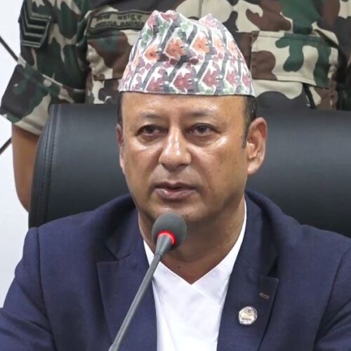 हिजो पक्राउ परेका पूर्वऊर्जामन्त्री खड्का अस्पताल भर्ना