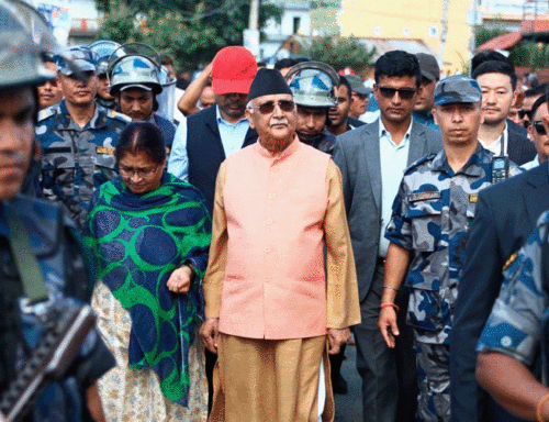 पूर्वप्रधानमन्त्री केपी शर्मा ओली उहाँको निवासबाटै पक्राउ