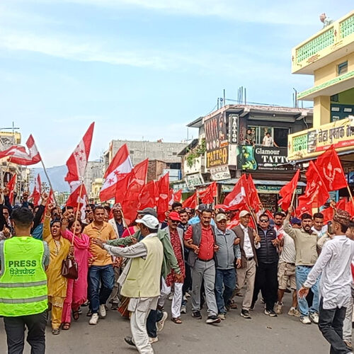 लेखकको गृहजिल्ला कञ्चनपुरमा कांग्रेस-एमालेको विरोध प्रदर्शन