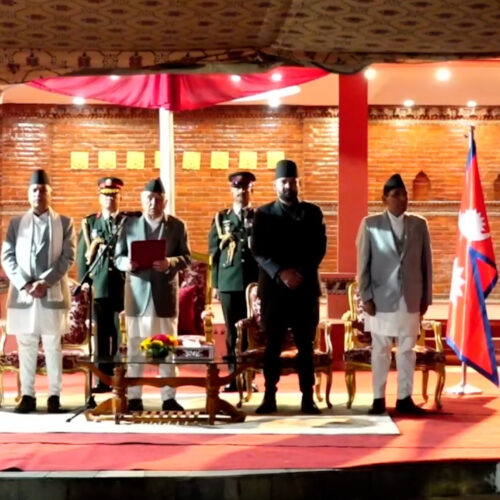नवनियुक्त दुई मन्त्रीहरूले शपथ लिए