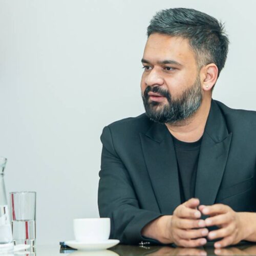 आज विदेशी राजदूतहरुसँग सामूहिक छलफल गर्दै प्रधानमन्त्री